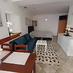 Adria Pearl Appartments Daire *