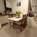 Adria Pearl Appartments Daire *