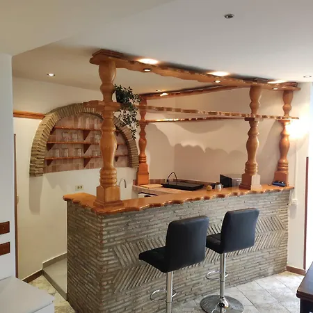 Adria Pearl Appartments Apartman