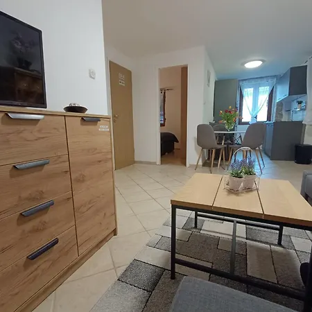 Adria Pearl Appartments *