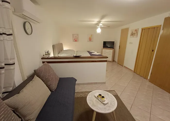 Adria Pearl Appartments