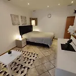 Adria Pearl Appartments Врсар