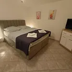 Adria Pearl Appartments Апартаменты