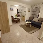 Adria Pearl Appartments * Врсар