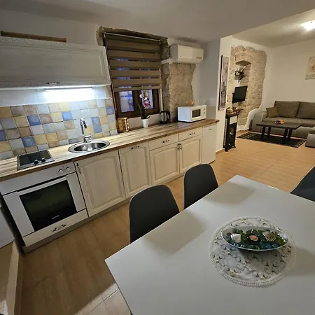 Adria Pearl Appartments