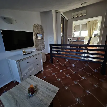 Adria Pearl Appartments Apartment