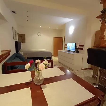 Adria Pearl Appartments * ורסאר