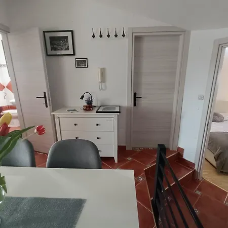 Adria Pearl Appartments * Врсар