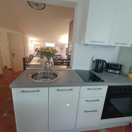 Adria Pearl Appartments Врсар