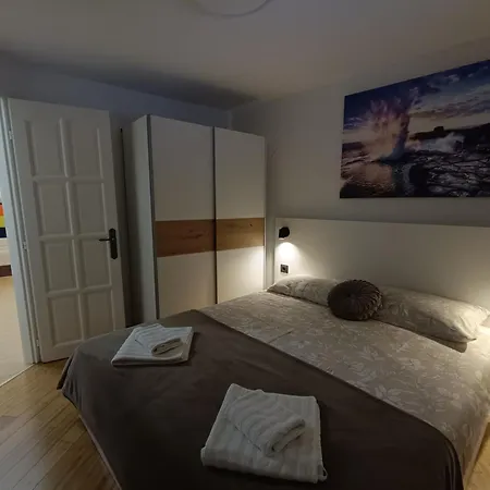 Adria Pearl Appartments Врсар