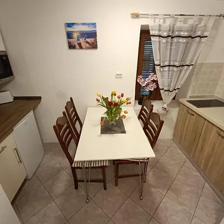 Adria Pearl Appartments *